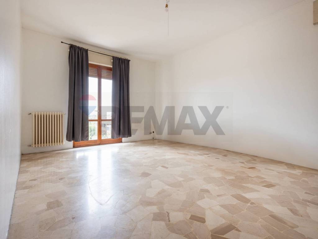 Appartamento a Lonate pozzolo in via Poma, 30 - Foto 3