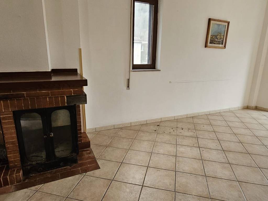 Appartamento a Casaletto spartano in Via Nazionale - Foto 5
