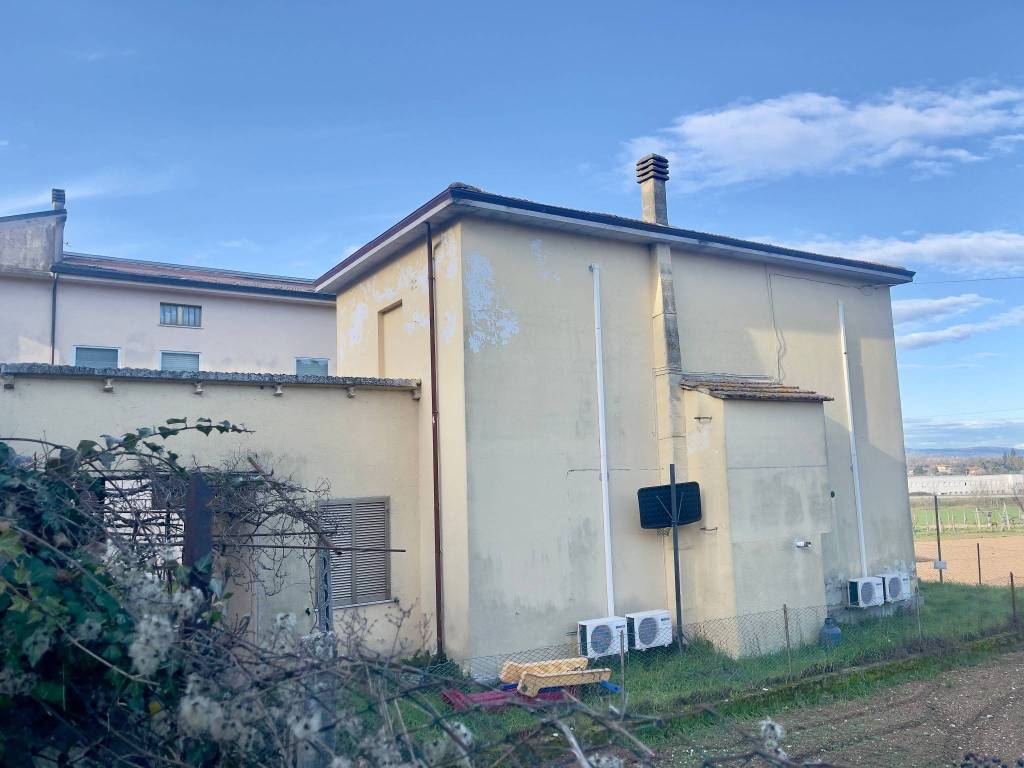 Casa indipendente a Trevi in Località Colle Basso, 16 - Foto 2