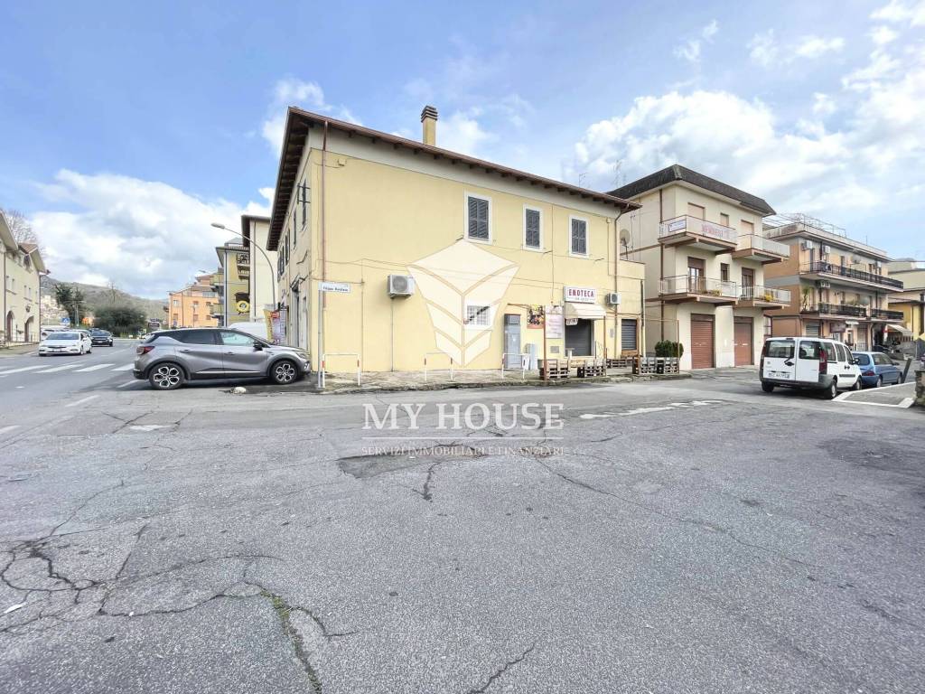 Appartamento a Palestrina in Via Filippo Bandiera, 7 - Foto 3