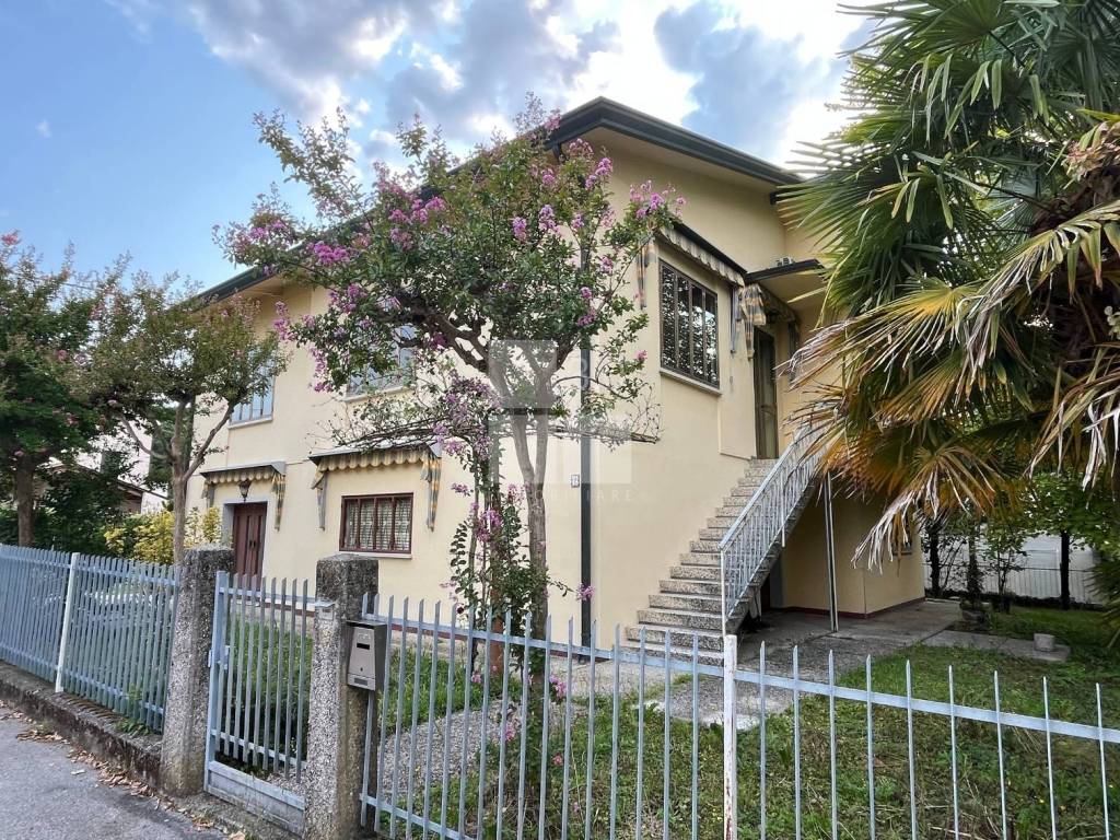 Villa a Treviso in Via Guido Negri, 2 - Foto 2