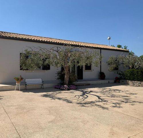 Villa a Modica in Via Michelica Crocevia - Foto 2