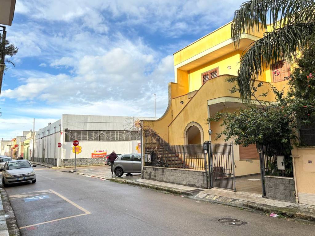 Appartamento a San pietro vernotico in Via Don Luigi Sturzo - Foto 2