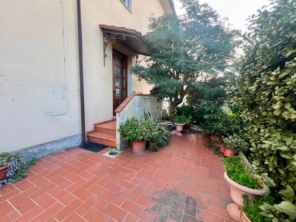 Appartamento a Cecina in Via Po - Foto 4