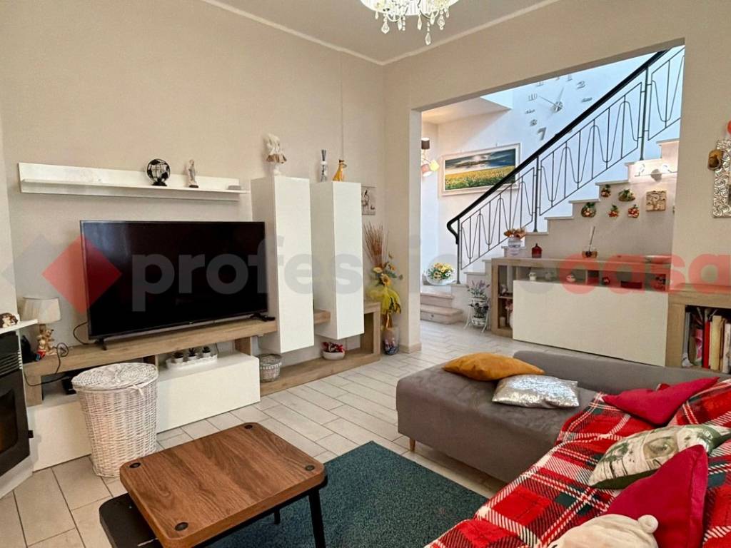 Casa indipendente a Capraia e limite in Via Gian Domenico Polverosi, 93 - Foto 4