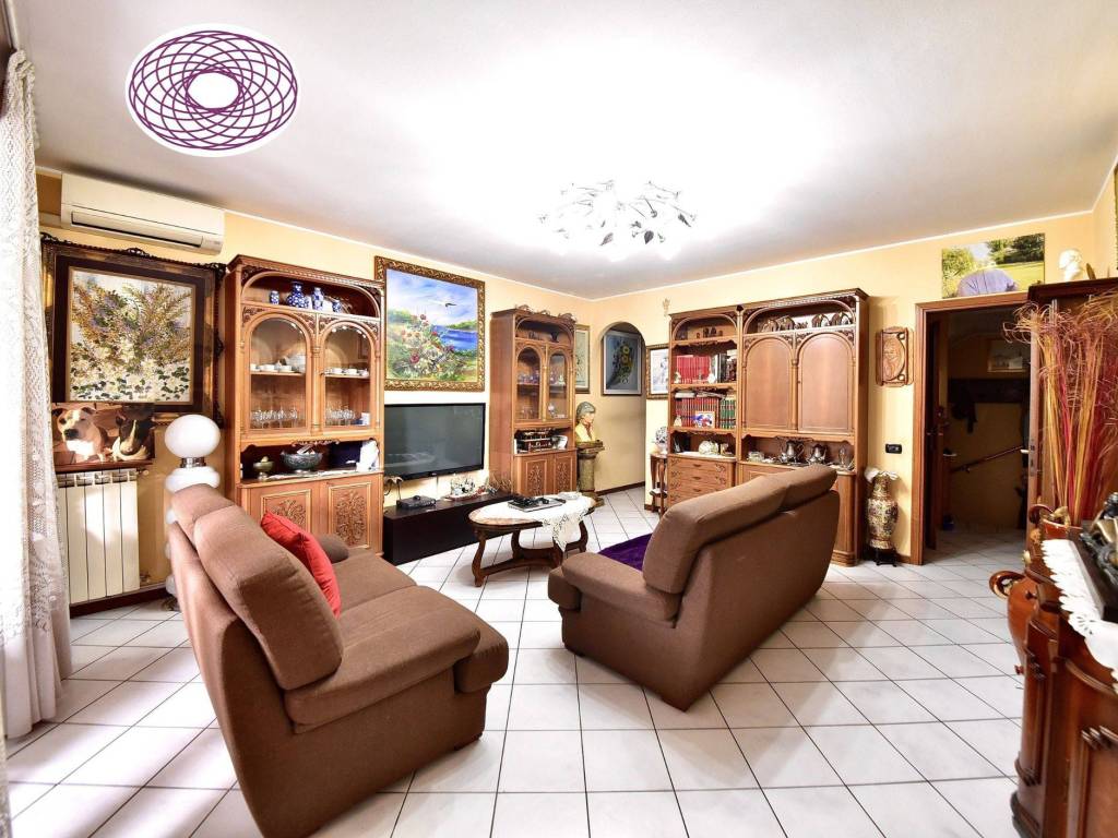 Villa a Paderno dugnano in Via Andrea Bonomelli, 11 - Foto 2