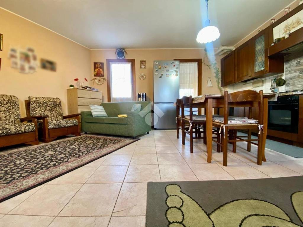 Appartamento a Castelcucco in Via Via della Chiesa, 20 - Foto 4