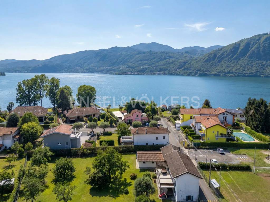 Villa a Pettenasco in Via Ernesto Morea, 9 - Foto 3