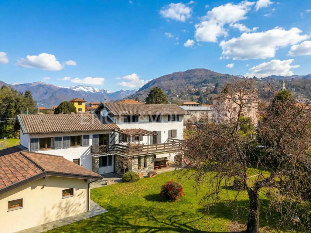 Villa a Pettenasco in Via Ernesto Morea, 9 - Foto 4