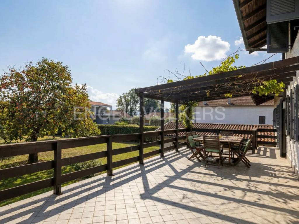 Villa a Pettenasco in Via Ernesto Morea, 9 - Foto 5