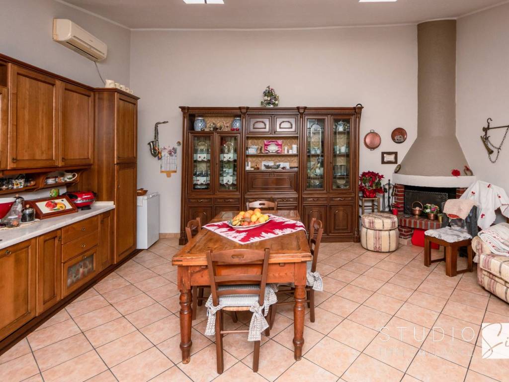 Casa indipendente a Agliana in Via Cino da Pistoia - Foto 3
