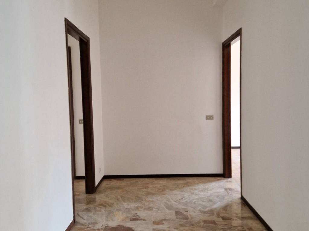 Appartamento a Sannazzaro de' burgondi in Via Daglio - Foto 2