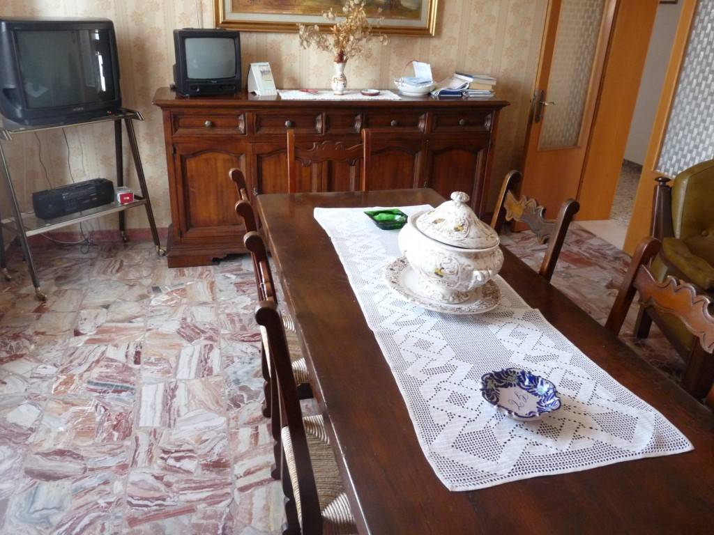 Villa a Castiglione del lago in Via Bologna - Foto 2
