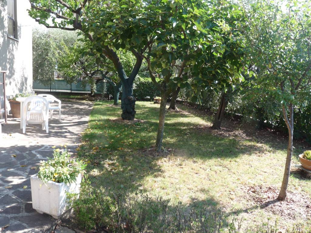 Villa a Castiglione del lago in Via Bologna - Foto 3