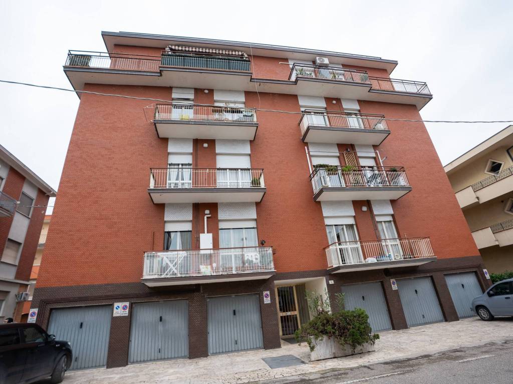 Appartamento a Rimini in Via Vega, 51 - Foto 2