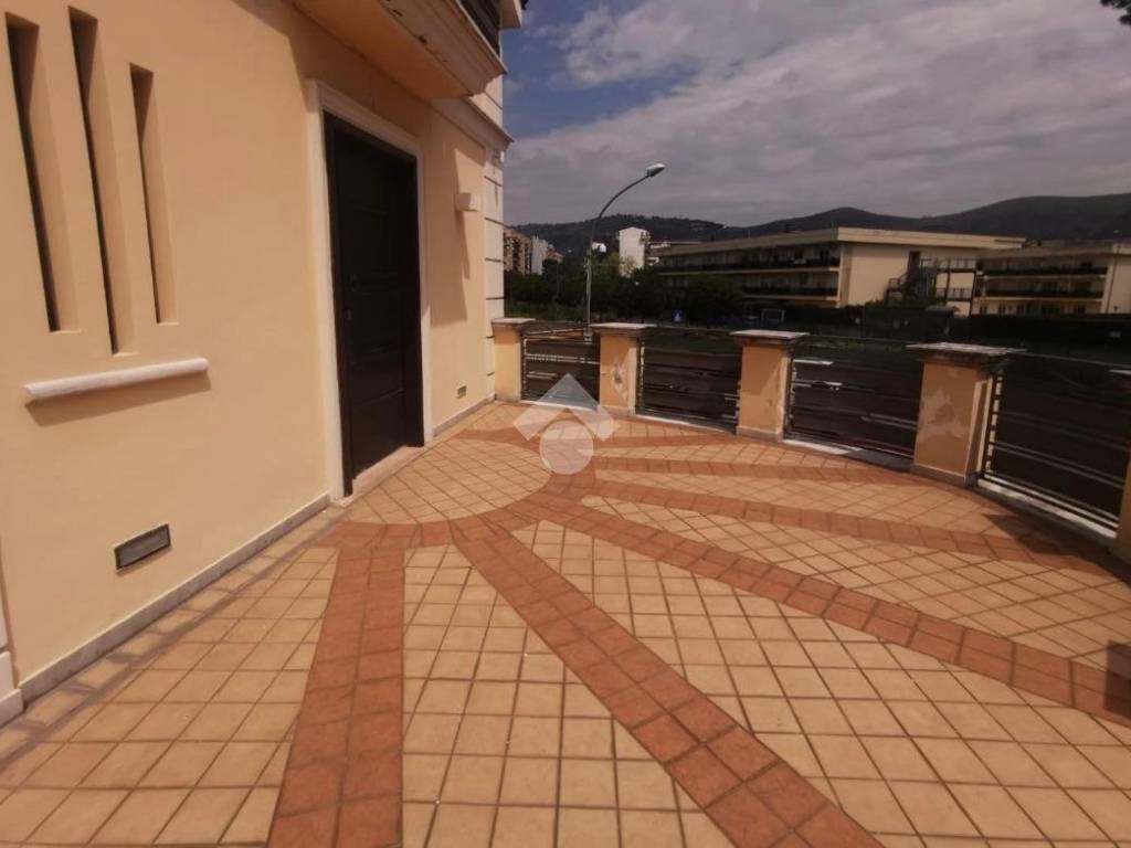 Villa a Caserta in Viale Abramo Lincoln, 425 - Foto 2