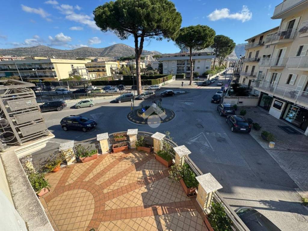 Villa a Caserta in Viale Abramo Lincoln, 425 - Foto 3