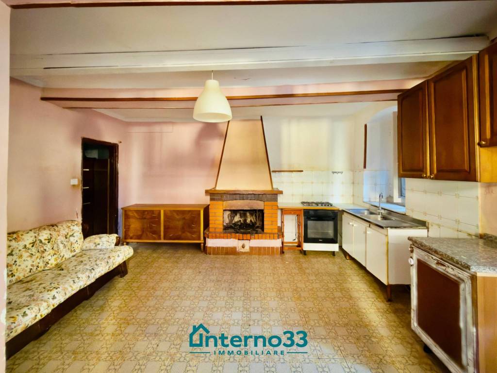 Casa indipendente a Luni in Via Castagno, 50 - Foto 3