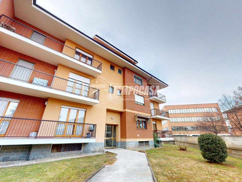 Appartamento a Bra in Via Cacciatori delle Alpi, 50 - Foto 2