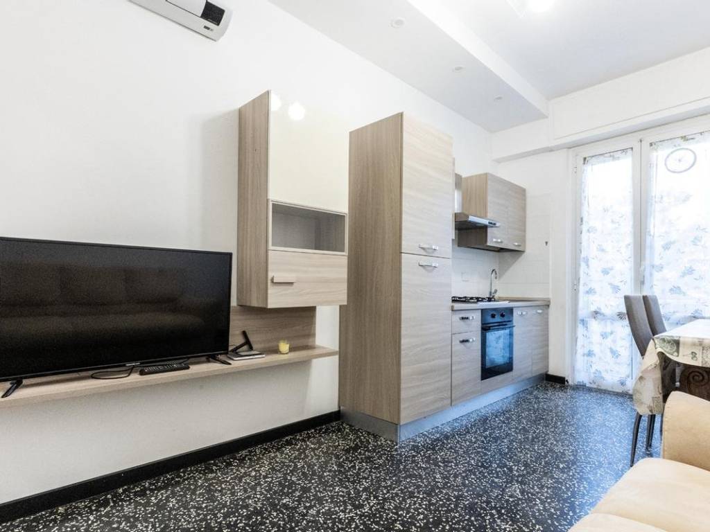 Appartamento a Savona in Corso Tardy e Benech - Foto 2