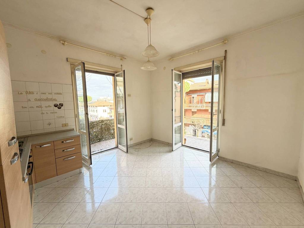 Appartamento a Ciampino in Via Trieste - Foto 4