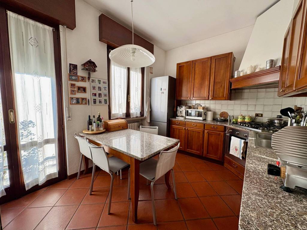 Appartamento a Verona in Via Olga Visentini, 7 - Foto 4