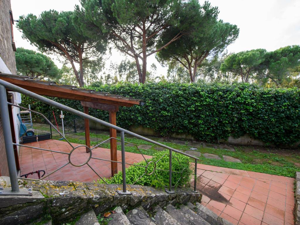 Appartamento a Follonica in Via Monte Serra - Foto 4