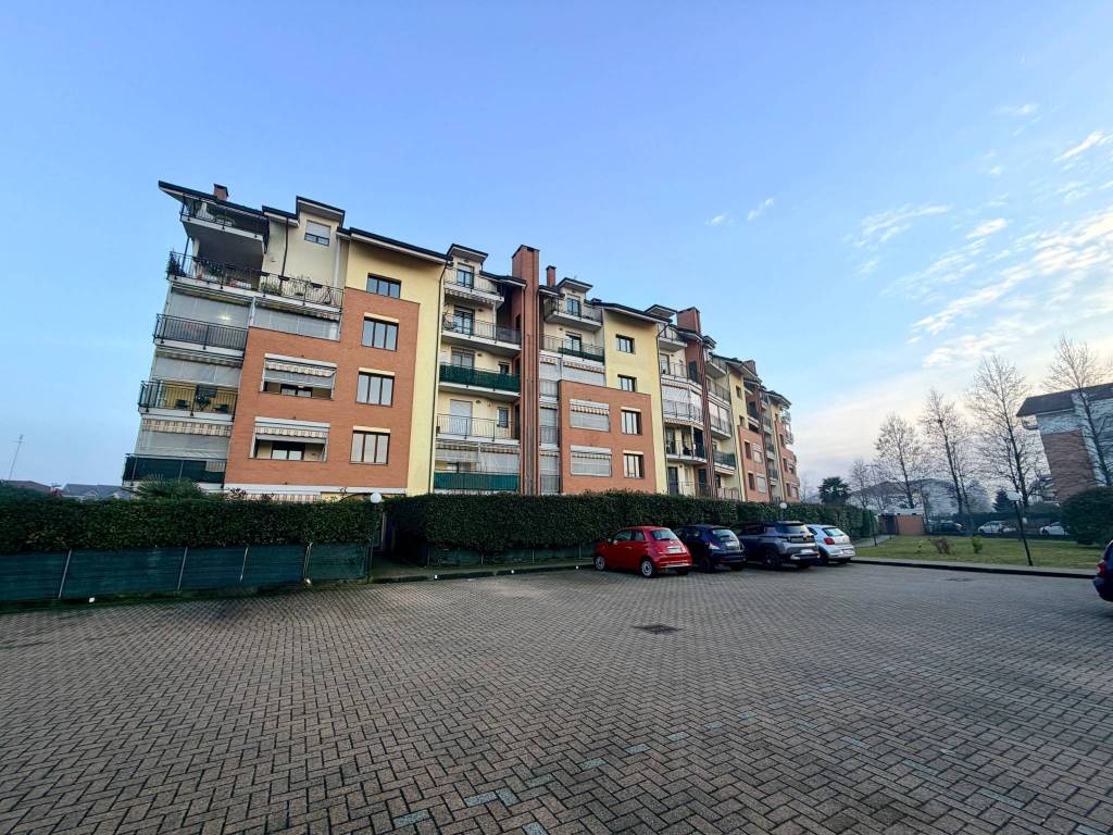 Appartamento a La loggia - Foto 2