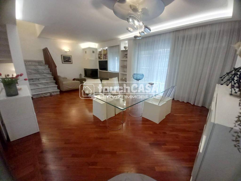 Villa a Aversa in Via Eugenio Montale - Foto 2