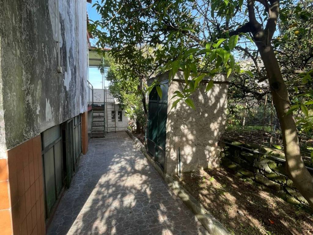 Villa a Portici in Via Gioacchino Cardano - Foto 4