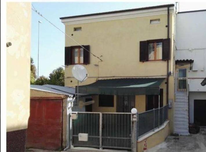 Appartamento a Jesi in Via dell'Esino, 30 - Foto 2