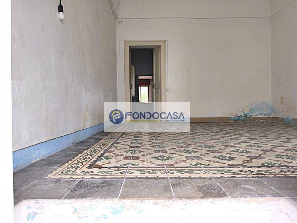 Casa indipendente a Poggiardo in Via Vittorio Veneto - Foto 3