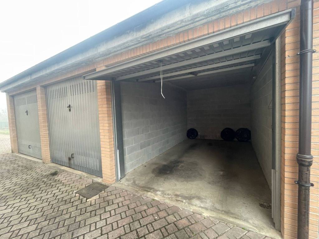 Box / garage a Asti in Via Ecclesia - Foto 2