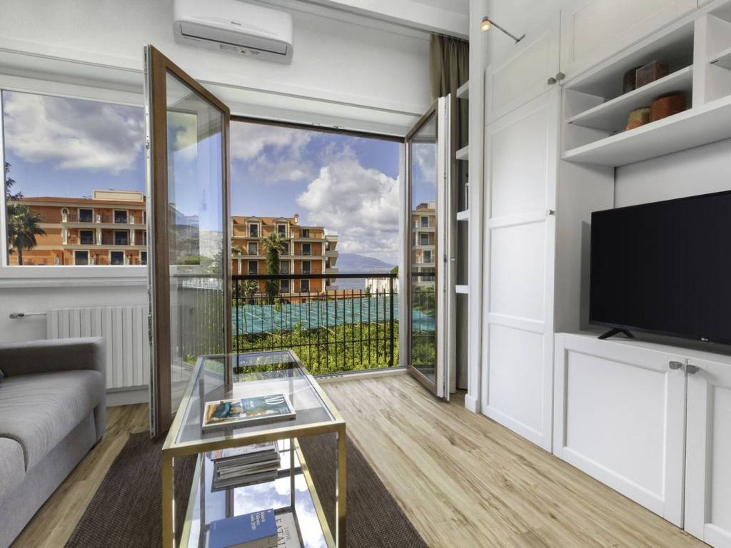 Appartamento a Sorrento in Piazza Angelina Lauro, 32 - Foto 2