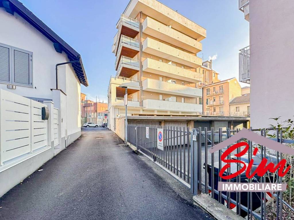 Box / garage a Novara in Via Rasario Gian Battista snc - Foto 2