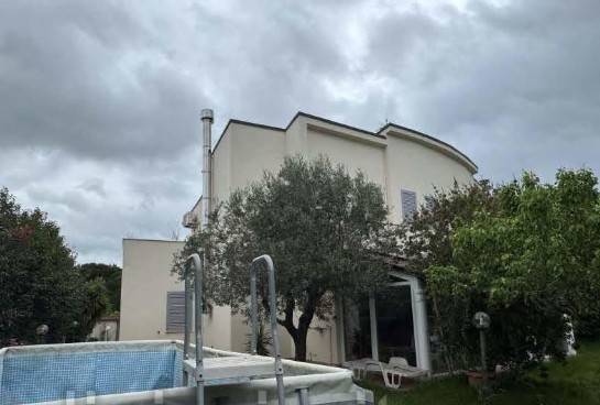 Villa a Livorno in Via della Valle Benedetta, 72 - Foto 4
