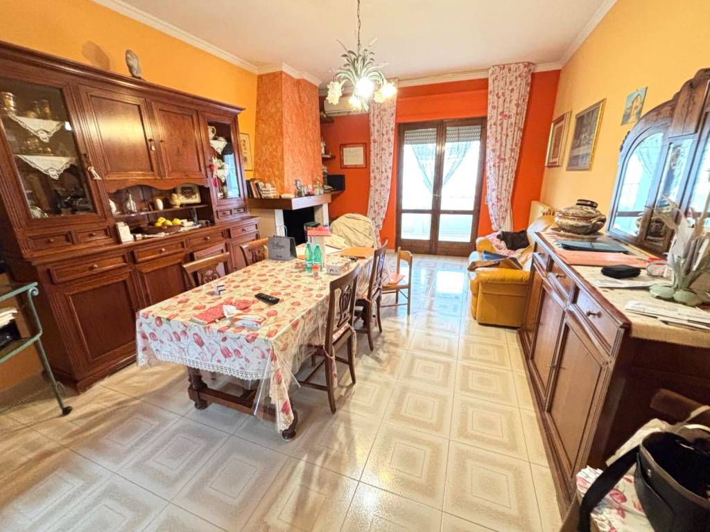 Appartamento a Turi in Via Guglielmo Cisternino - Foto 5