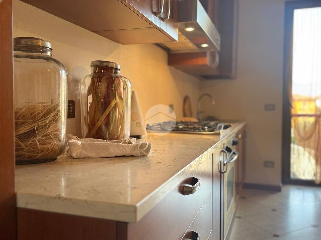 Appartamento a Torri del benaco in Via Dall'oca Bianca, 278 - Foto 5