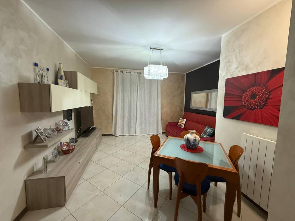 Appartamento a Borgaro torinese in Via Italia, 55 - Foto 2
