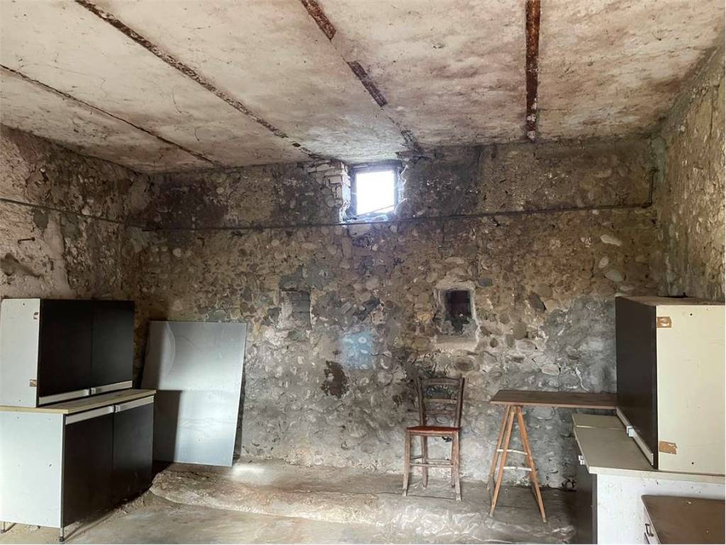 Rustico / casale a Divignano in Giacomo Leopardi - Foto 4