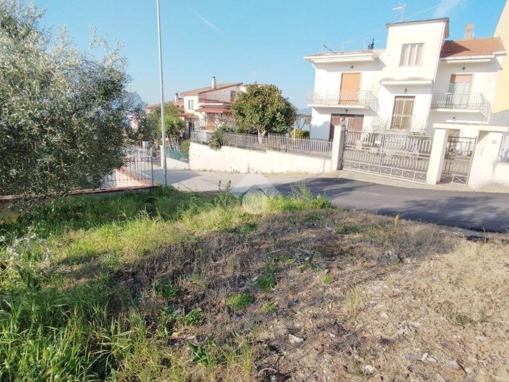 Terreno a Cervaro in Via Aia Ettore Canale Parola - Foto 2