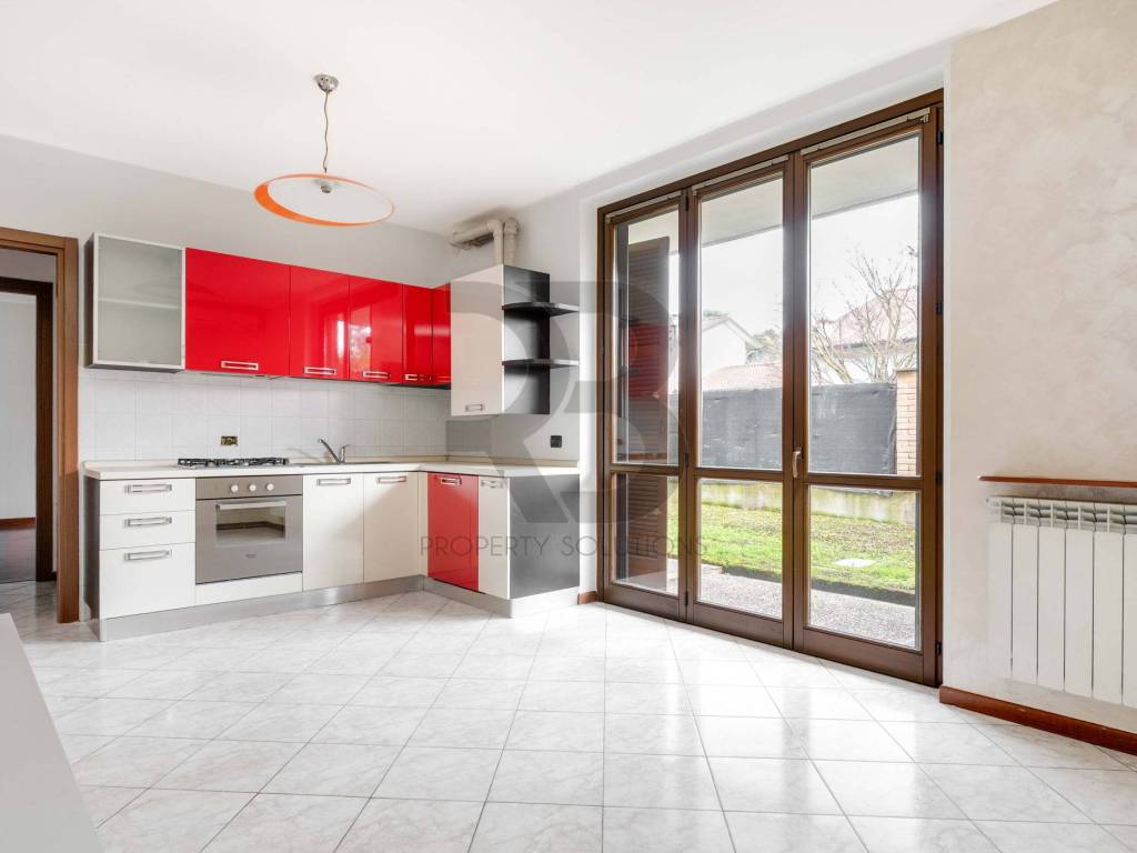 Appartamento a Mozzate in Via ai Ronchi, 63 - Foto 2