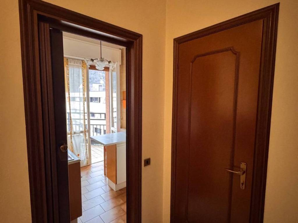 Appartamento a Canzo in Via A. De Gasperi, 2 - Foto 4