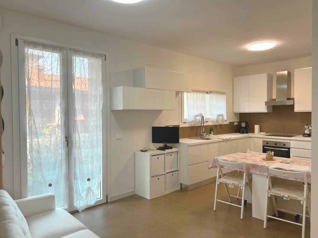 Appartamento a Sarnico in Via Giuseppe Verdi, 14 - Foto 2