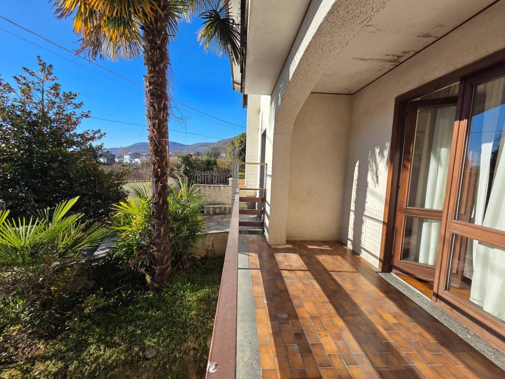 Villa a Nebbiuno in Via per Meina - Foto 2