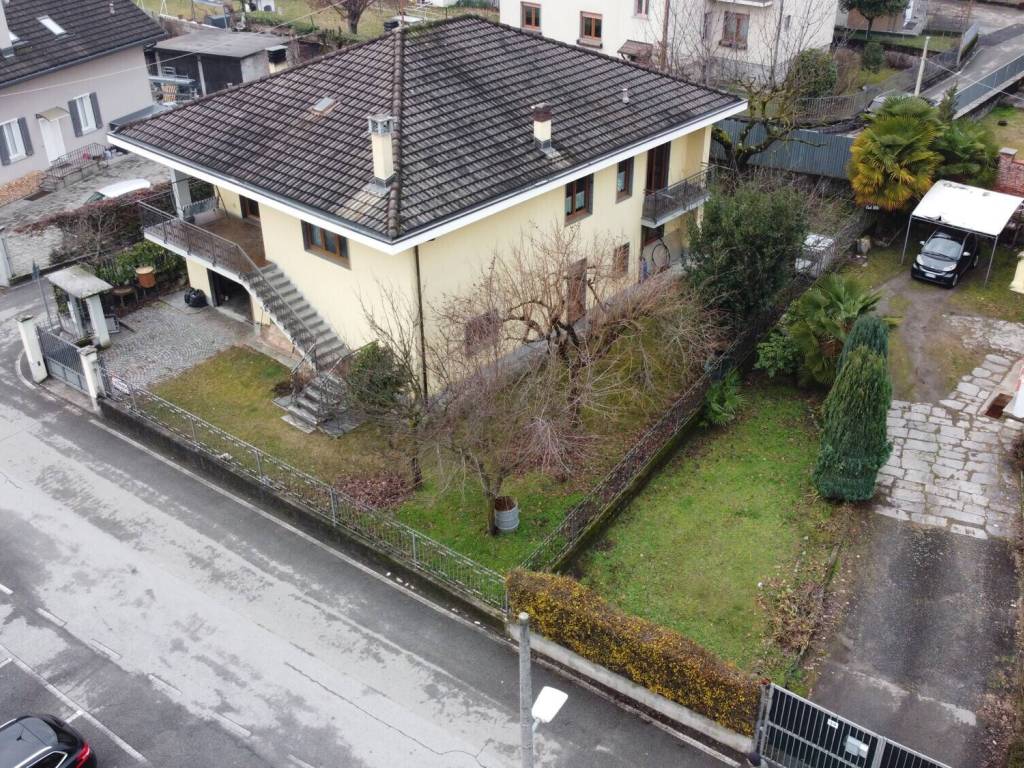Villa a Domodossola in Via Einaudi, 42 - Foto 2