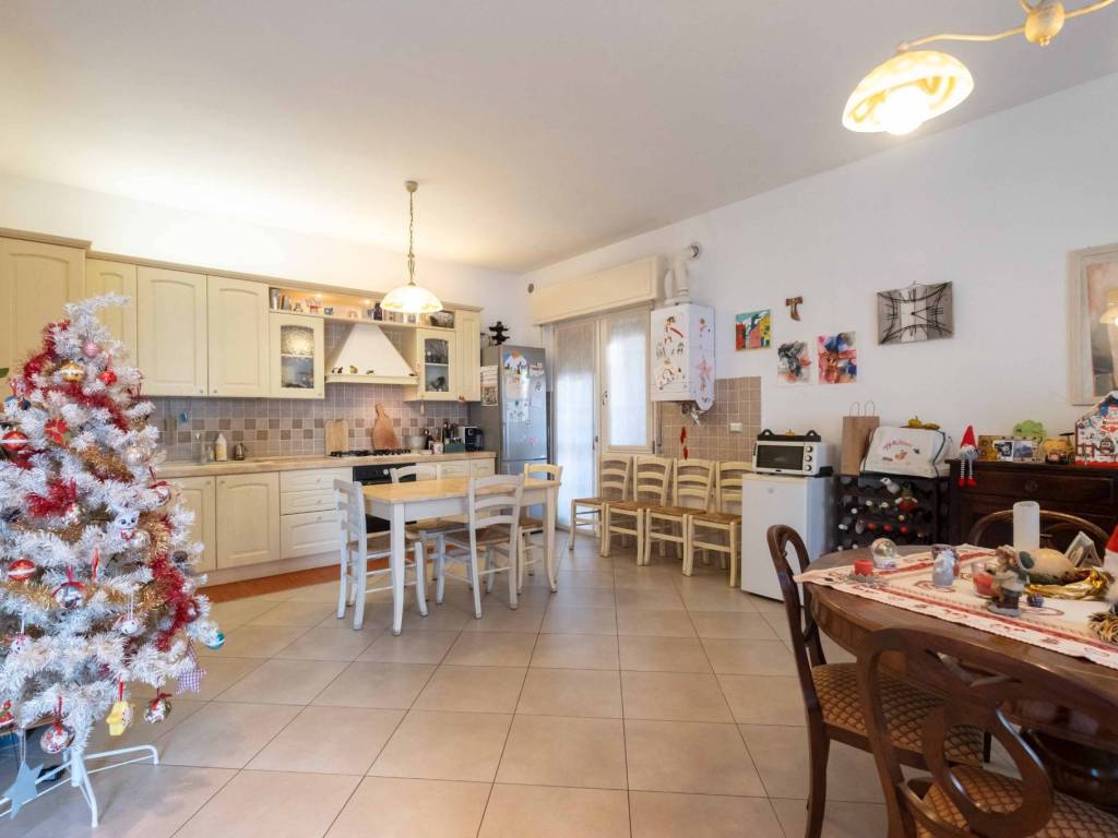 Villa a San giovanni lupatoto in Via Arno - Foto 2