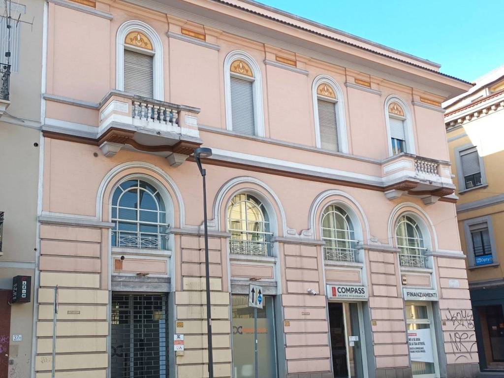 Immobile a Pescara in Piazza Giuseppe Garibaldi - Foto 2