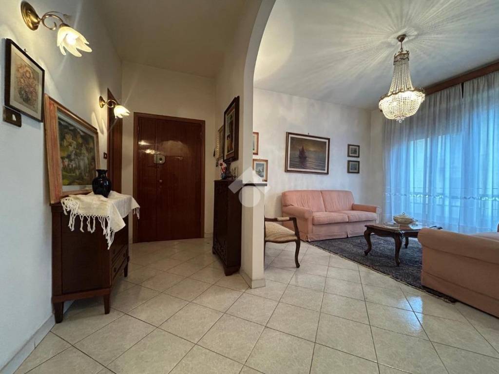 Casa indipendente a La spezia in Via Sarzana, 477 - Foto 2