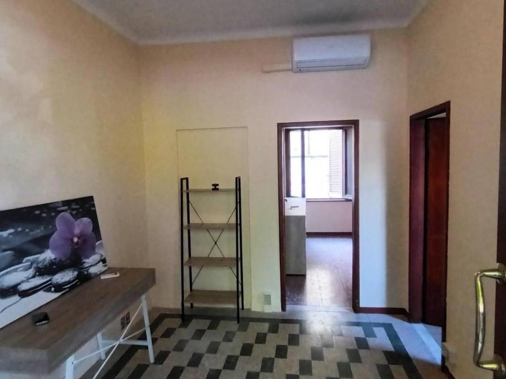 Immobile a Lucca in Via dei Pubblici Macelli, - Foto 2